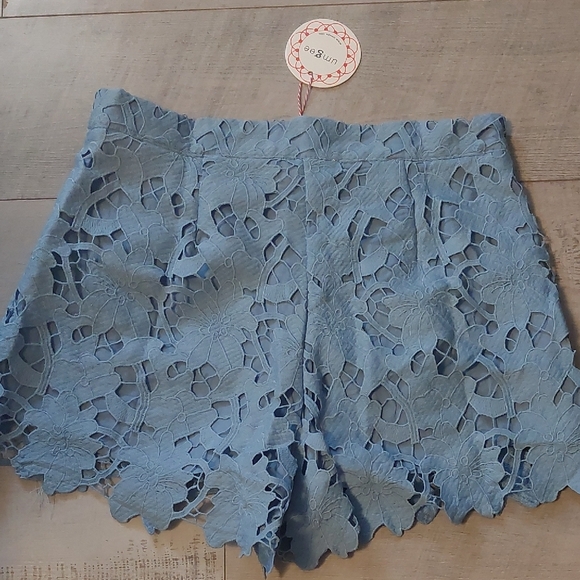 Umgee Light Blue Lace Women Shorts NWT Size Med - Picture 5 of 5